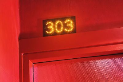 numero chambre five hotel