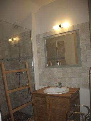 Salle de bains du 2e maison carole