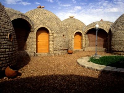 H�tel-restaurant � Bandiagara- Mali  1996-98