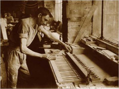 atelier fabrication piano 1880 pleyel