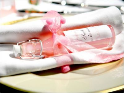 Sirop � la rose mariage Un d�cor se cr�e