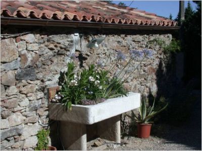 Mas de Grimaud - Eric Steiner - Appartement 1 - vue fa�ade arri�re