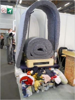 isolant en v�tements recycl�s - salon �cobat 2008