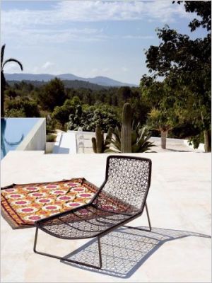 Chaise longue