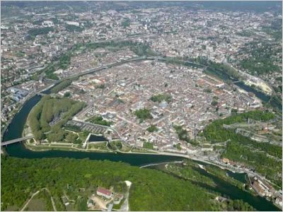 Vue a�rienne de Besan�on