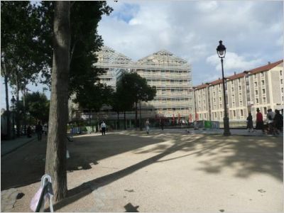 Vue g�n�rale de l�H�tel Quai de Seine