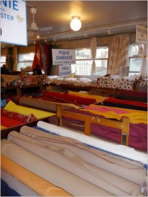 Marché Saint-Pierre : le temple du tissu à Paris