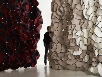 Des \"tuiles\" textiles pour habiller son intérieur