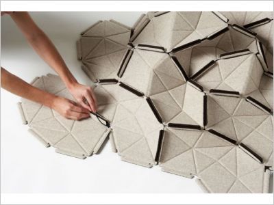 Des \"tuiles\" textiles pour habiller son intérieur