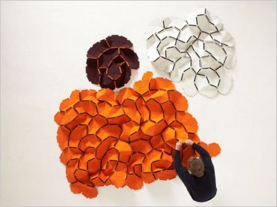 Des \"tuiles\" textiles pour habiller son intérieur