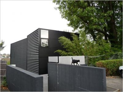 Une maison contemporaine entre transparence et opacité