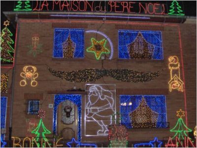Une maison revêt ses habits de lumière