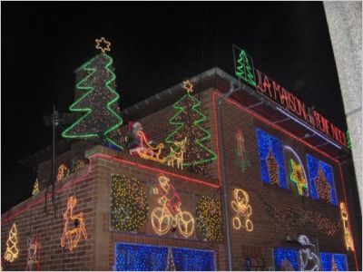 Une maison revêt ses habits de lumière