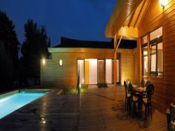 � Piscine comprise �