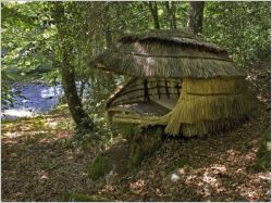 Lucien Cassat - cabanes et mobilier et chata�gnier