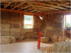 Maison en paille - reportage