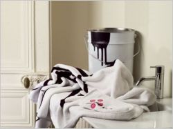 Linge de bain avec graffiti
