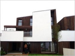 Des maisons bois à l\'allure contemporaine