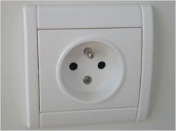 Changer une prise électrique