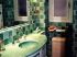 Salle de bain vert amande