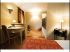 Chambre avec bureau
