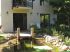Un bassin qui d�borde sur le jardin...