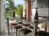 Une terrasse couverte pour les repas