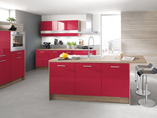 Douze cuisines avec îlot central, douze ambiances Douze cuisines avec îlot central, douze ambiances