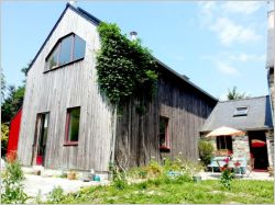 Une maison d'h�te fait cohabiter b�ton, bois et pierre