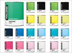 Une boutique �ph�m�re aux couleurs de Pantone et Tollens