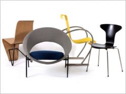 Plus de 50 chaises cultes r�unies dans une exposition