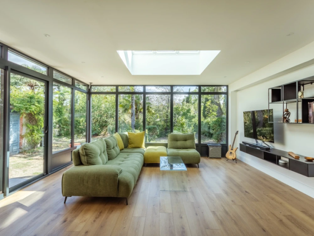Conseils et reportages Une maison baignée de lumière grâce...