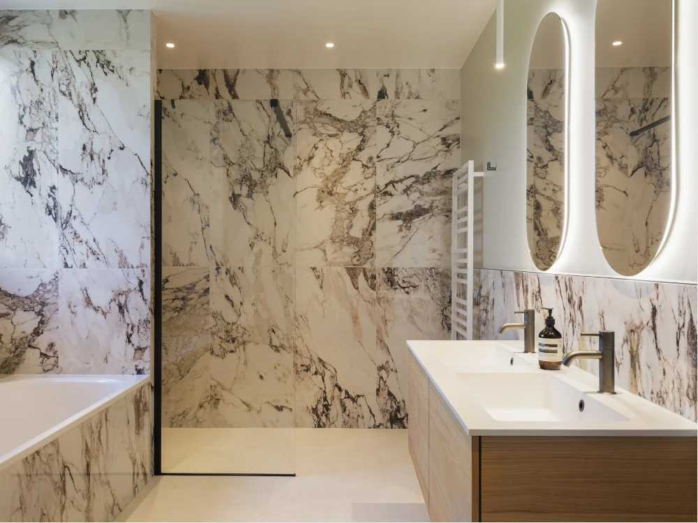 Conseils et reportages Retour sur 7 salles de bain hautes en...