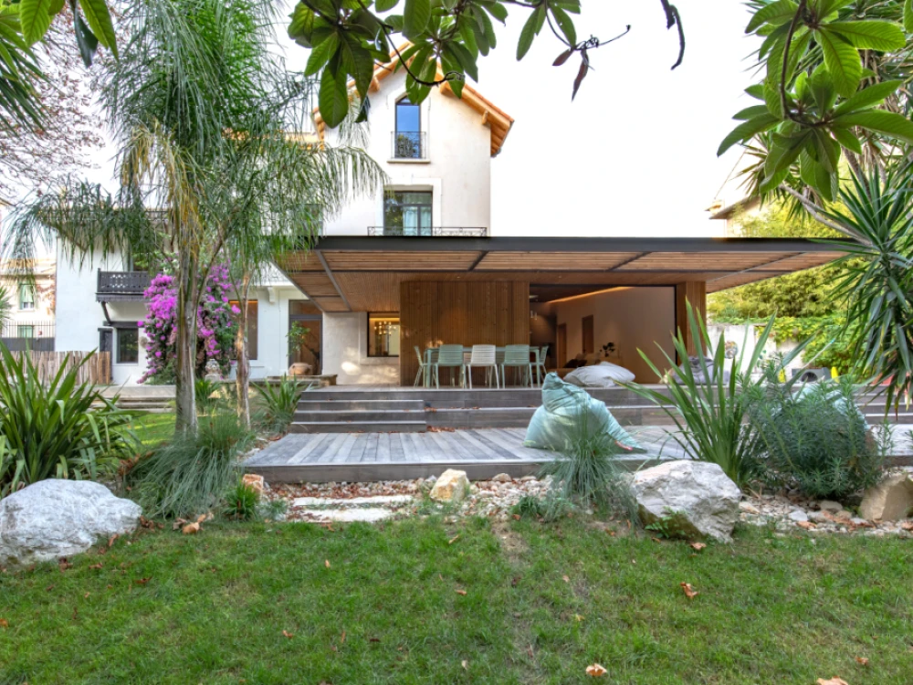 Conseils et reportages Une extension des années 90 sublimée...