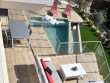 Une terrasse plein soleil