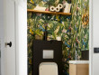 Une ambiance jungle dans les toilettes