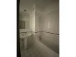 Avant : Une salle de bain datée
