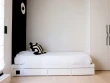 Après : Une chambre à l'épure toute minimaliste