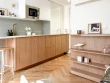 Avant/Apr&egrave;s : Dans le Marais, un tr&egrave;s v&eacute;tuste deux-pi&egrave;ces de 25 m&sup2; r&eacute;invent&eacute;