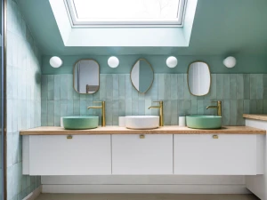 Parents, enfants, invités : trois salles de bain