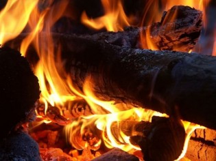Le chauffage au bois, responsable d'émissions polluantes nocives ?