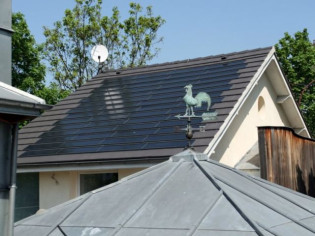 Les tuiles photovoltaïques : esthétisme et productivité