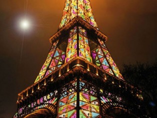 La Tour Eiffel relookée par des architectes pour son anniversaire