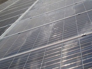 Panneaux solaires au sol : nouveau cadre légal