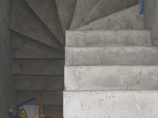 Construction d'un escalier béton