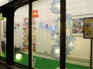Une galerie d'art dédiée au recyclage dans le métro parisien