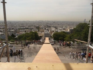 Le Mega Jump de la butte Montmartre est prêt pour le grand saut 