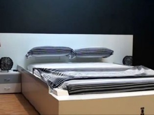 Un étrange lit qui se fait tout seul en 50 secondes !