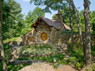 Habiter une véritable maison de Hobbit