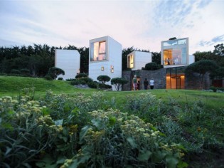 Une maison en cubes remporte le Prix du jury Archinovo